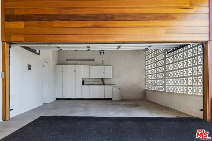 2383 Lyric Avenue, Los Angeles, California 90027