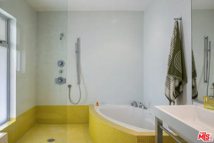 2383 Lyric Avenue, Los Angeles, California 90027