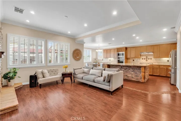 823 Volande Court, Perris, California 92571