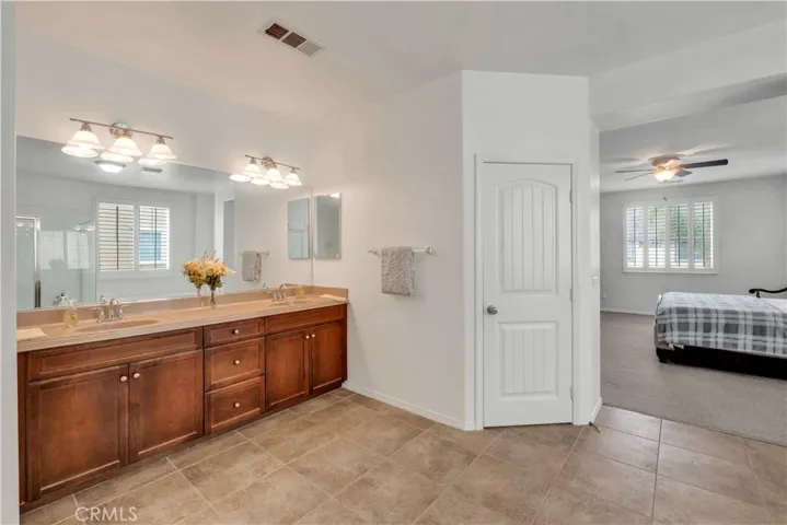 823 Volande Court, Perris, California 92571