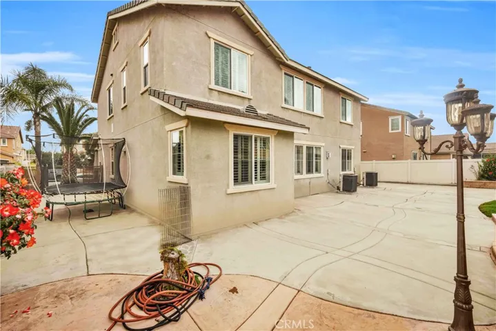 823 Volande Court, Perris, California 92571