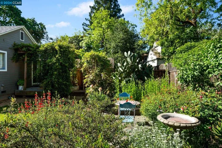 921 Saracen Rd, Santa Rosa, California 95401