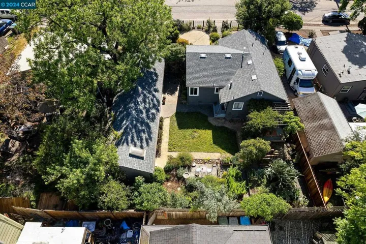 921 Saracen Rd, Santa Rosa, California 95401