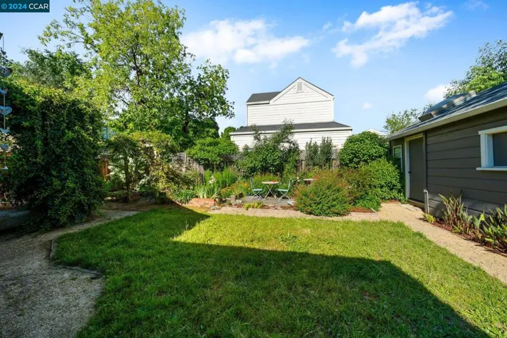 921 Saracen Rd, Santa Rosa, California 95401
