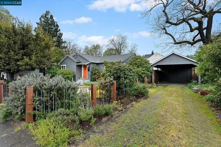 921 Saracen Rd, Santa Rosa, California 95401