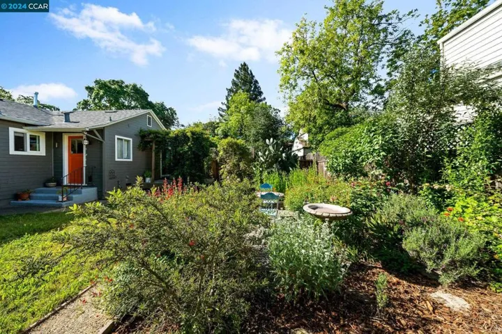 921 Saracen Rd, Santa Rosa, California 95401