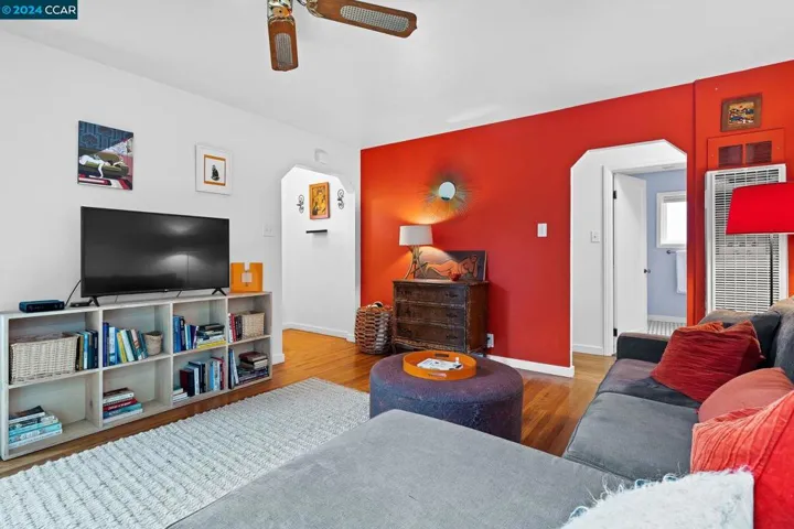 921 Saracen Rd, Santa Rosa, California 95401