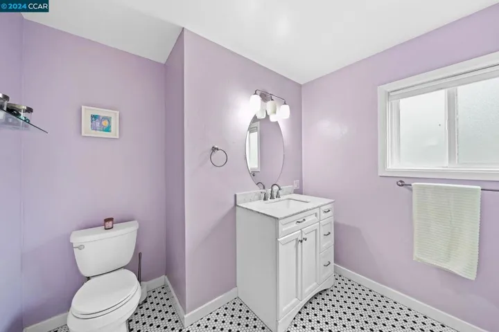 921 Saracen Rd, Santa Rosa, California 95401