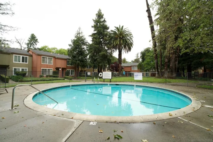 810 Oak Grove 86, Concord, California 94518