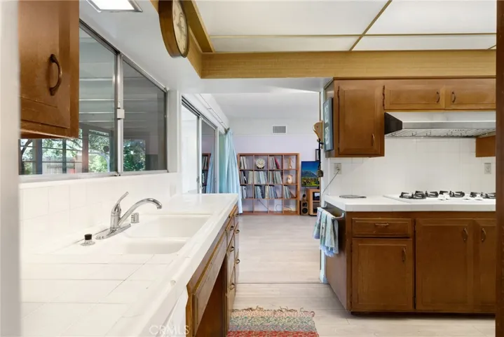 1845 Antioch Road, Claremont, California 91711