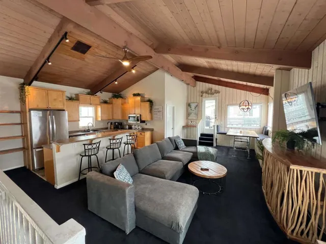724 .5 Dover Court, San Diego, California 92109