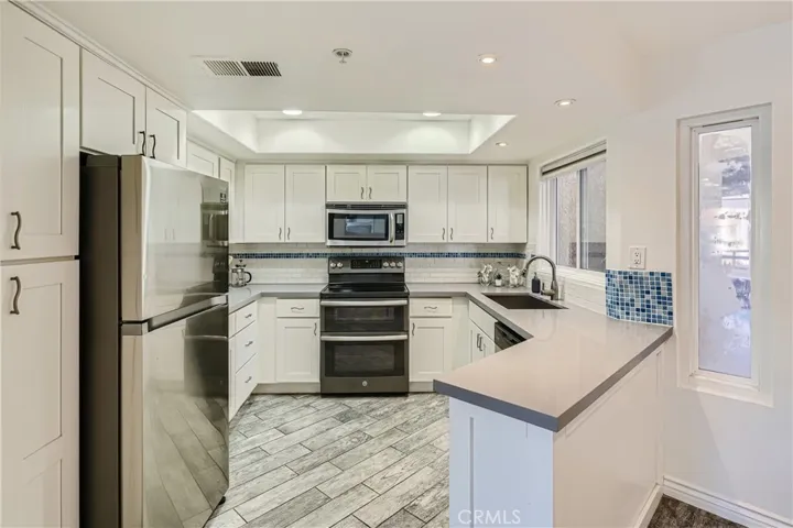 1200 Pacific Coast 105, Huntington Beach, California 92648