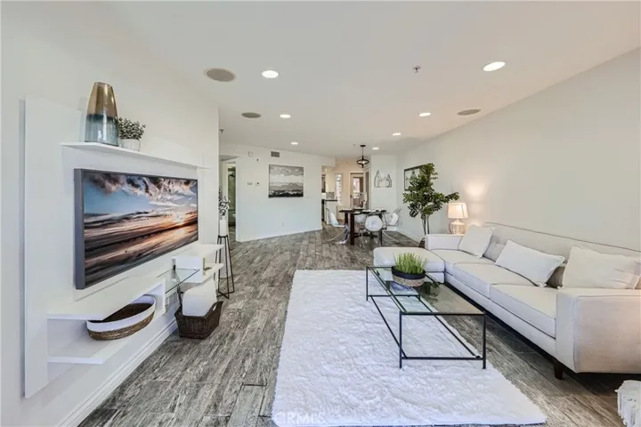 1200 Pacific Coast 105, Huntington Beach, California 92648