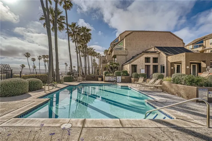1200 Pacific Coast 105, Huntington Beach, California 92648