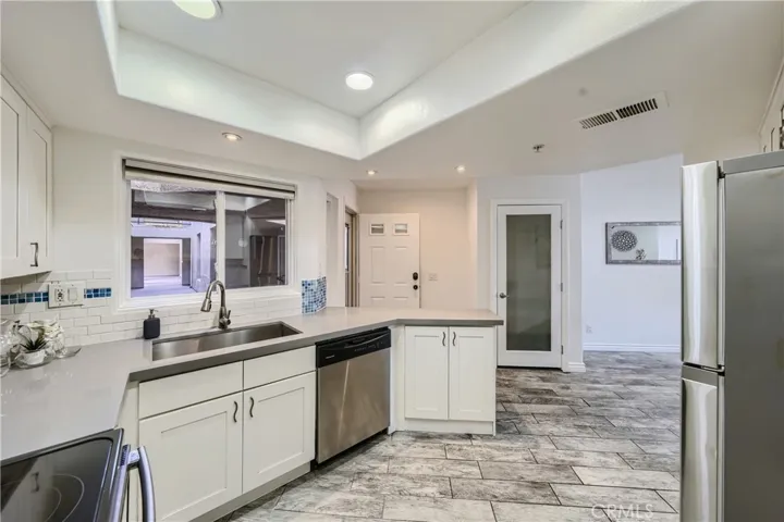 1200 Pacific Coast 105, Huntington Beach, California 92648