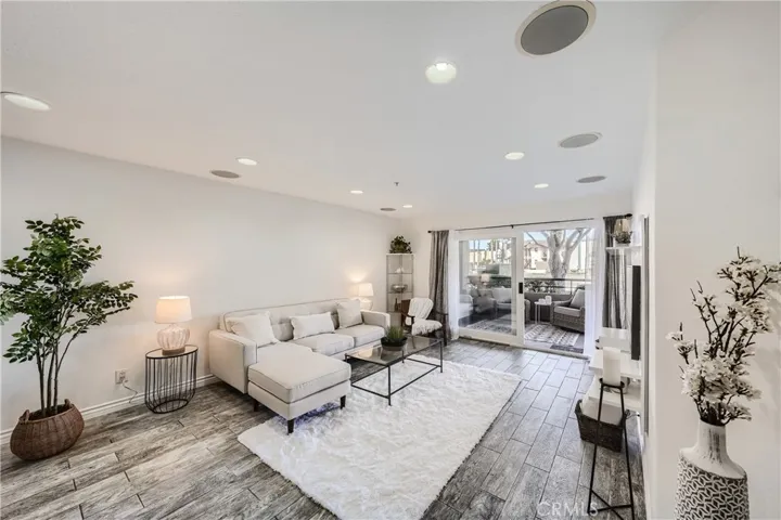 1200 Pacific Coast 105, Huntington Beach, California 92648