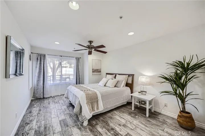 1200 Pacific Coast 105, Huntington Beach, California 92648
