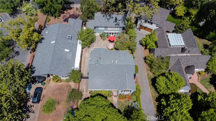 572 Vallombrosa Way, Chico, California 95926