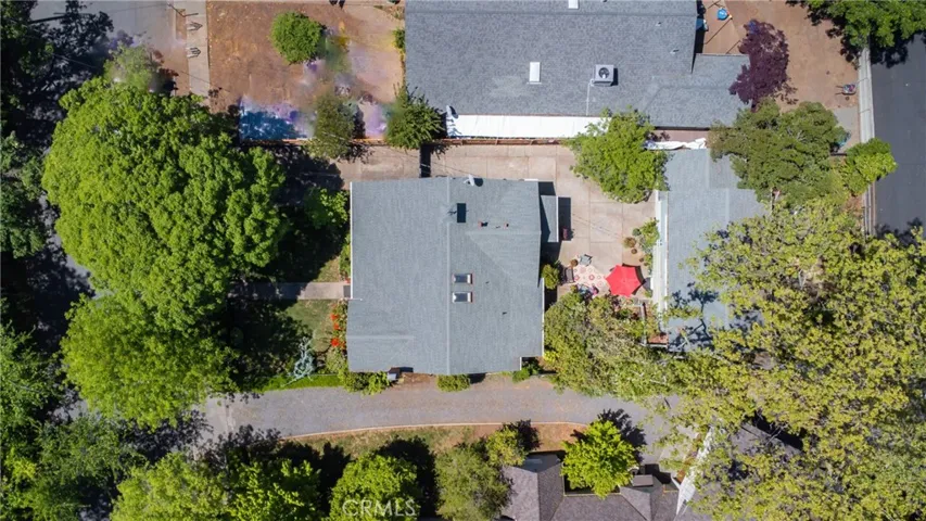 572 Vallombrosa Way, Chico, California 95926