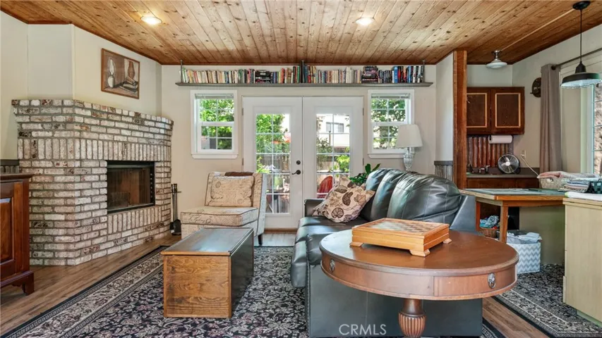 572 Vallombrosa Way, Chico, California 95926