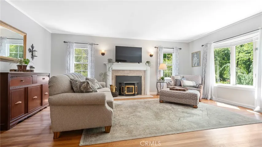 572 Vallombrosa Way, Chico, California 95926