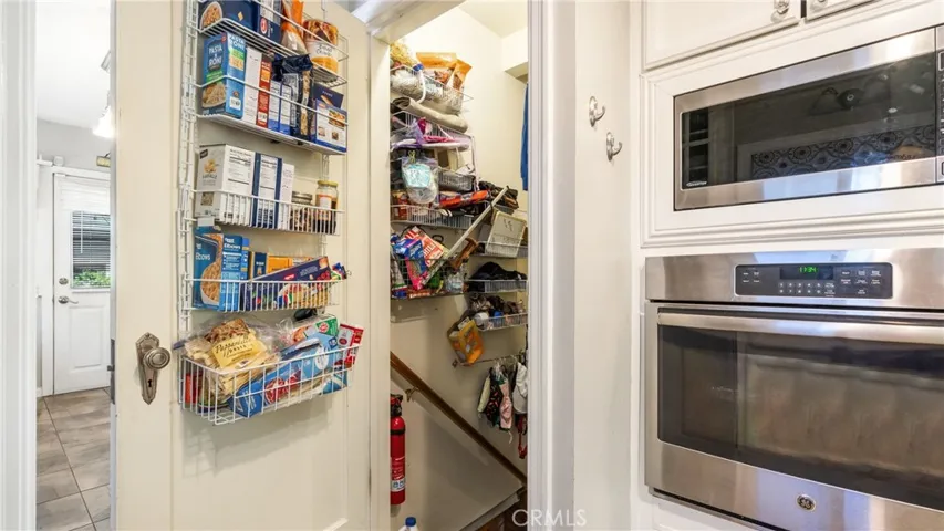 572 Vallombrosa Way, Chico, California 95926