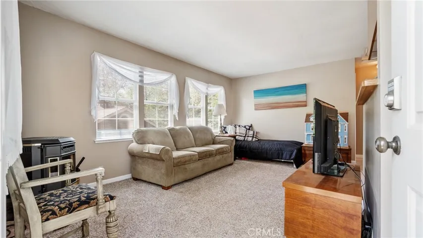 572 Vallombrosa Way, Chico, California 95926