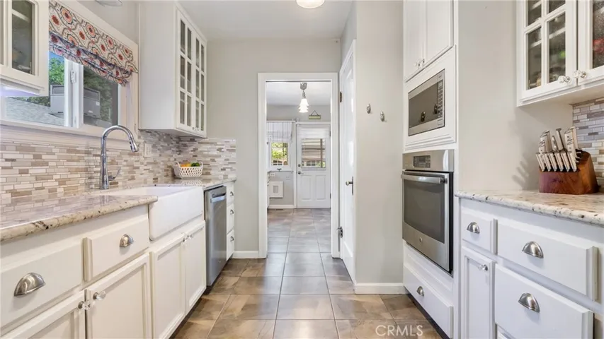 572 Vallombrosa Way, Chico, California 95926
