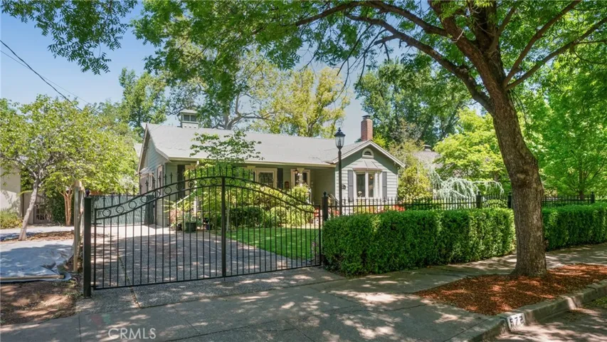 572 Vallombrosa Way, Chico, California 95926