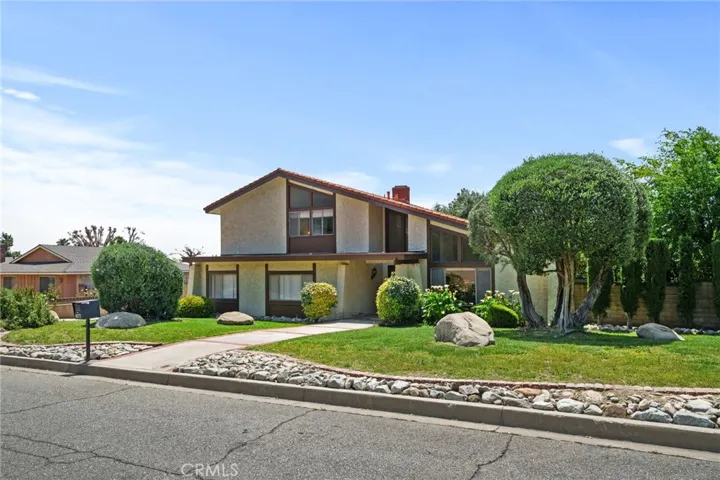 Welcome to 8077 Whirlaway St.