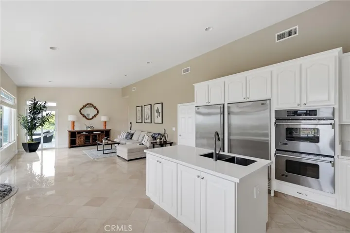 69 Rockinghorse Road, Rancho Palos Verdes, California 90275