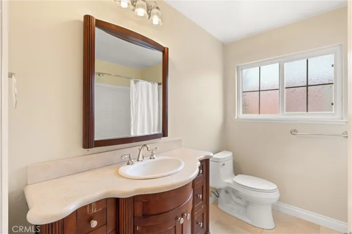 11619 Quartz Avenue, Fountain Valley, California 92708