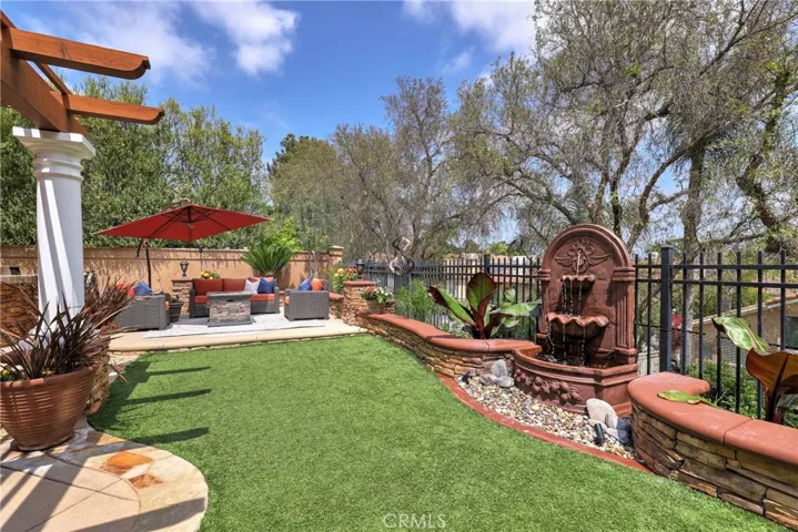 26132 Calle Cresta, Mission Viejo, California 92692