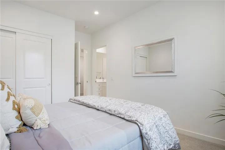 148 Newburry Drive, Irvine, California 92618