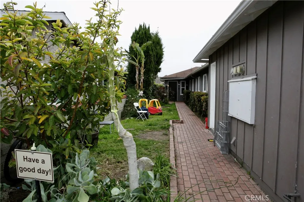 829 W 26th Street, San Pedro, California 90731 home-pic-1