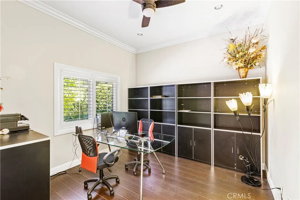 gallery-image 4