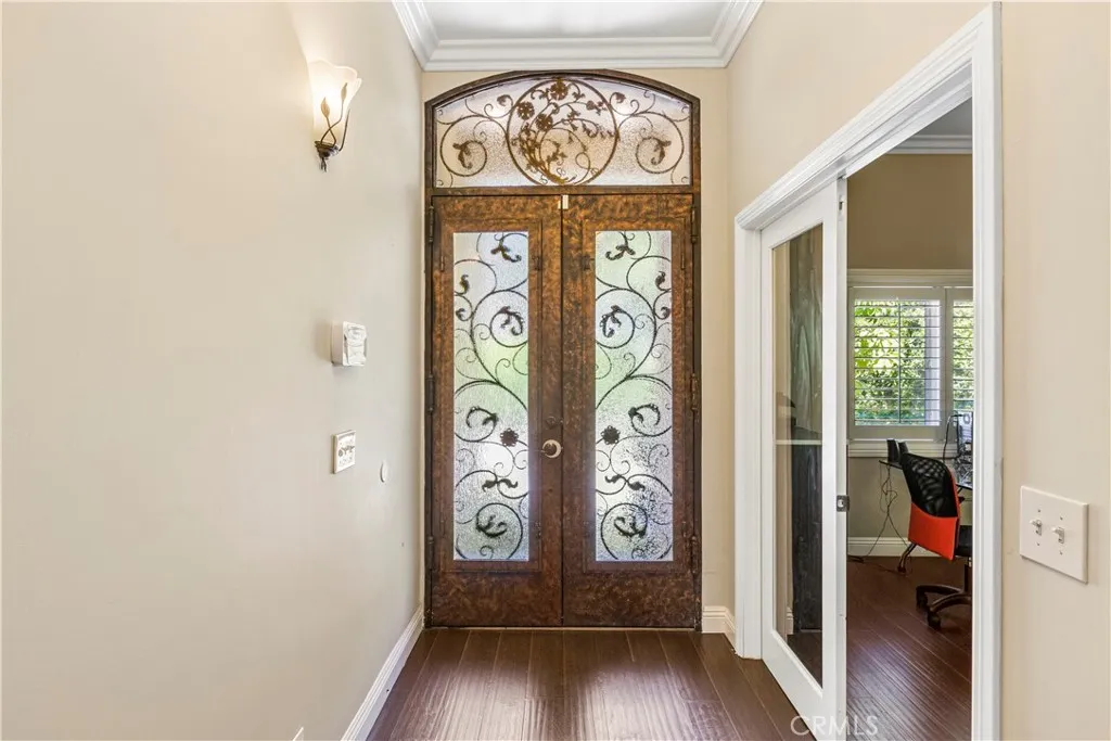 gallery-image 3