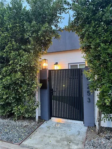 19253 Redwing, Tarzana, California 91365