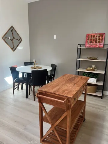 19253 Redwing, Tarzana, California 91365
