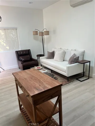 19253 Redwing, Tarzana, California 91365