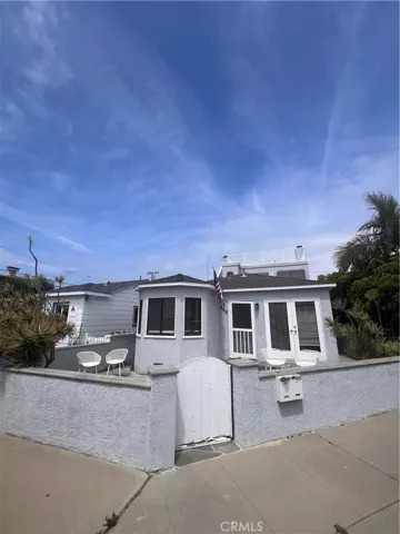 505 Clubhouse Avenue, Newport Beach, California 92663