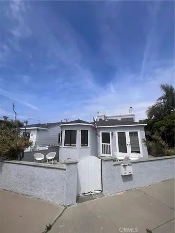 505 Clubhouse Avenue, Newport Beach, California 92663