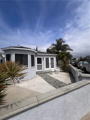 505 Clubhouse Avenue, Newport Beach, California 92663