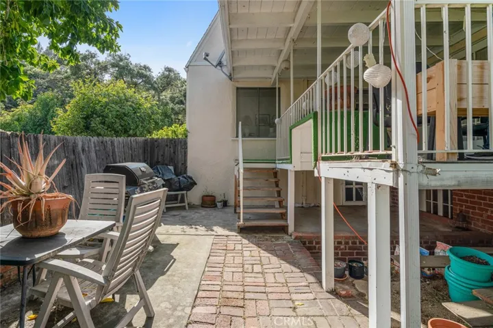 Side Yard Facing Front