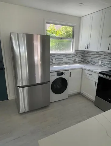 11791181 King Street, Redwood City, California 94061