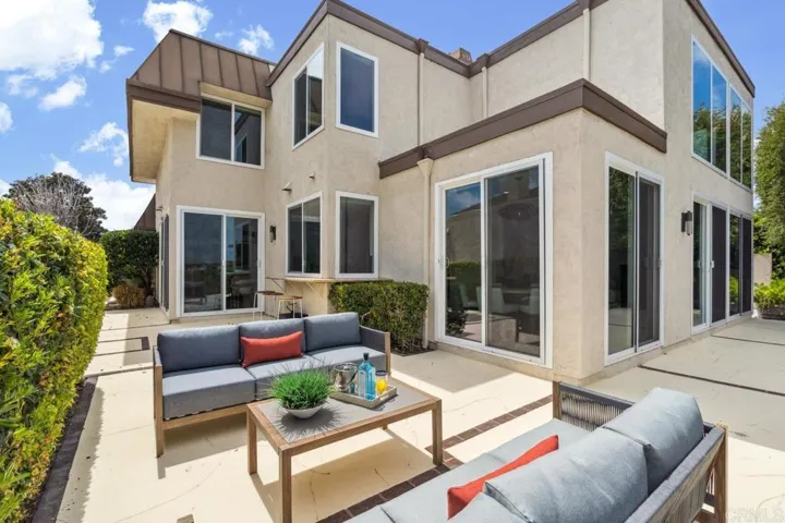 6525 Caminito Northland, La Jolla, California 92037