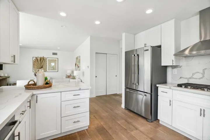 6525 Caminito Northland, La Jolla, California 92037
