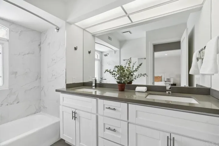 6525 Caminito Northland, La Jolla, California 92037
