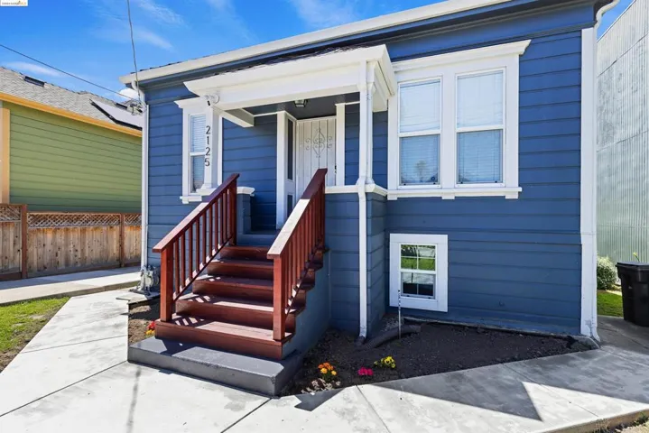 2125 E 15th St, Oakland, California 94606
