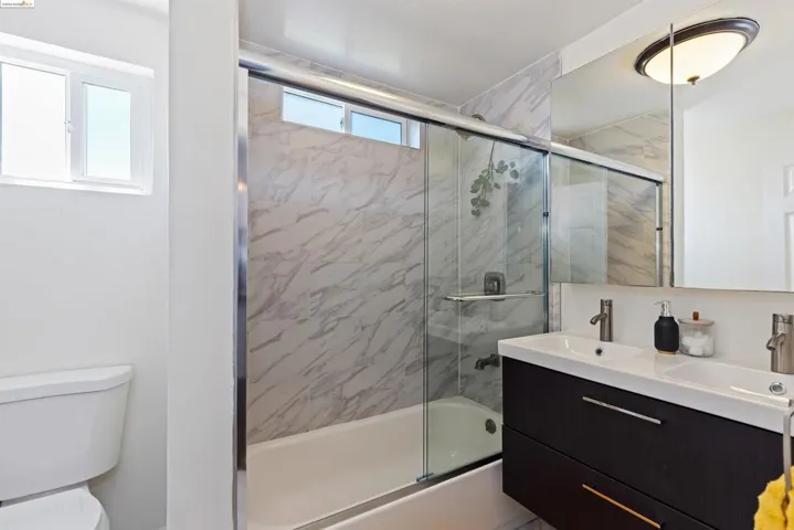 2125 E 15th St, Oakland, California 94606